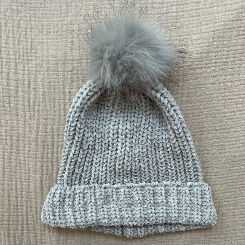 Gray Pom Pom Beanie